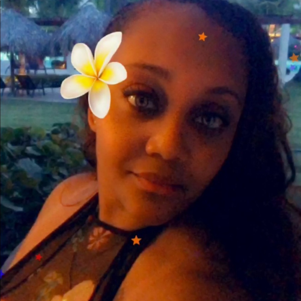 Meet your Posher, Shayla